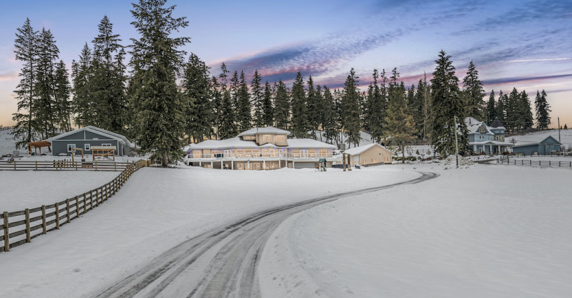 Armstrong Real Estate| 4671 McLeery Road